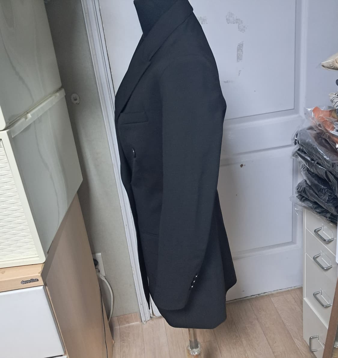 띠어리 블랙 더블 버튼자켓 0사이즈(거의새제품, 20년제품) 상품이미지2