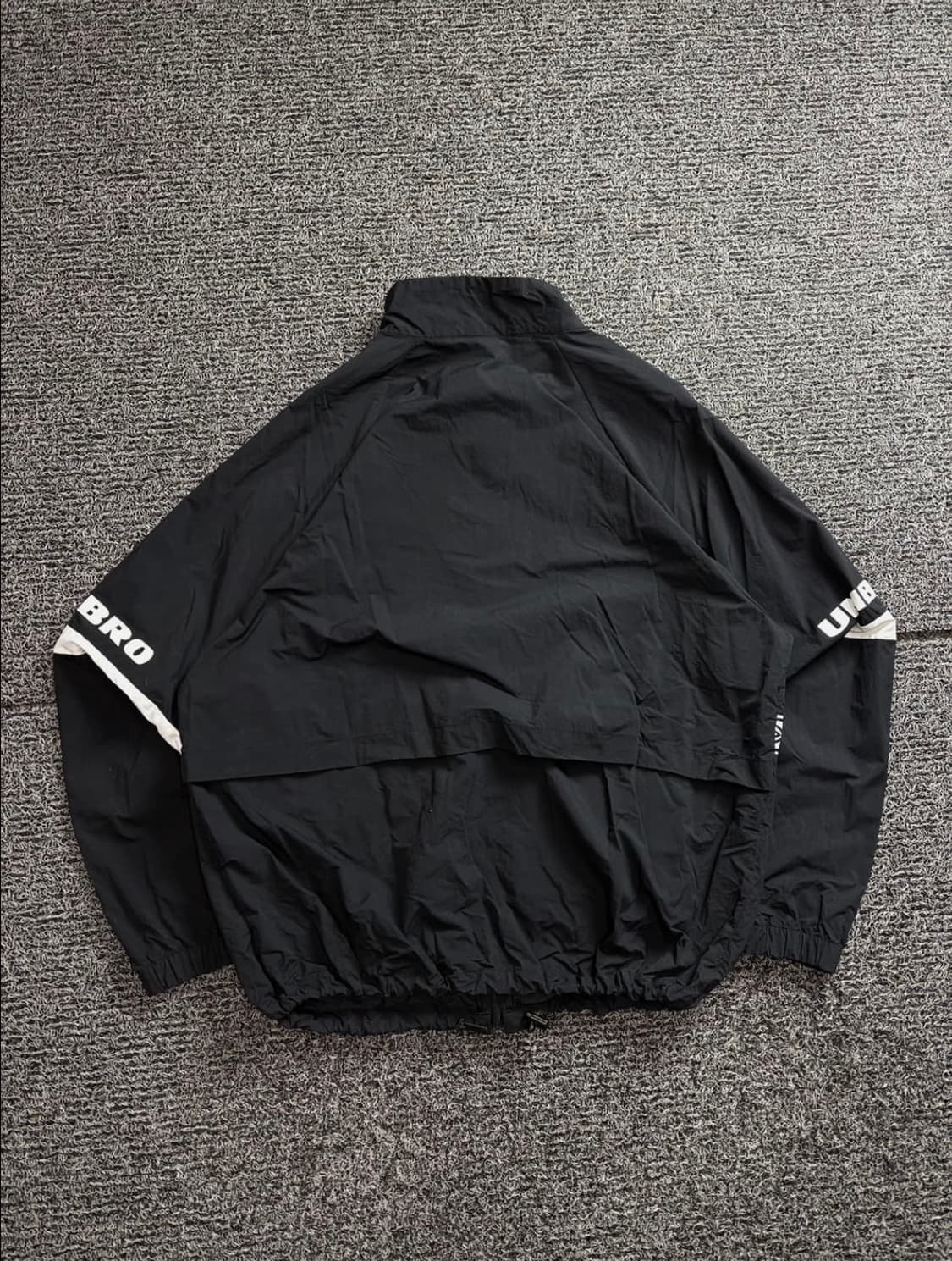 엄브로 멀티 빅로고 올드스쿨 바람막이 자켓 3631 상품이미지7