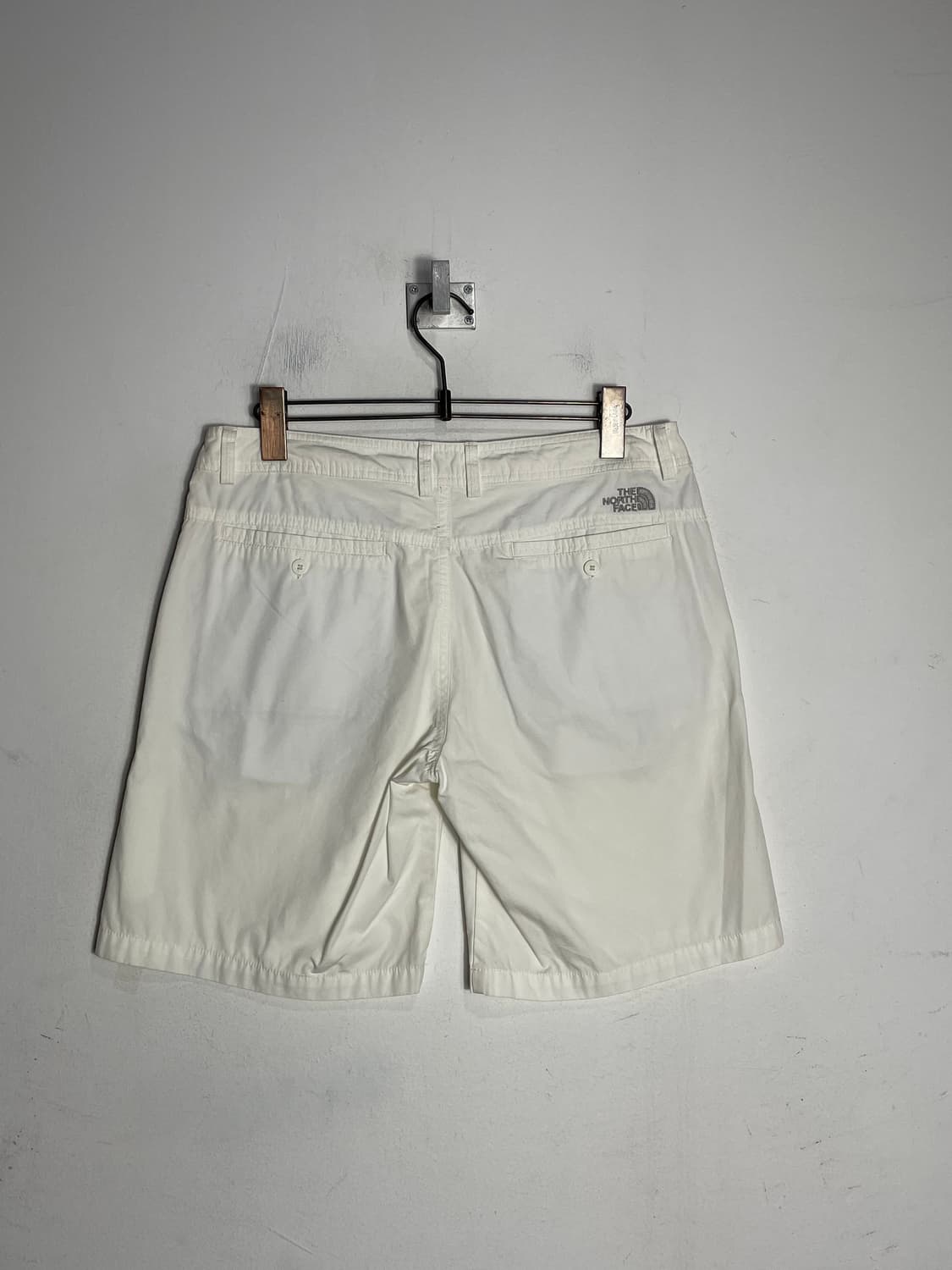 노스페이스 화이트 반바지 상품이미지1