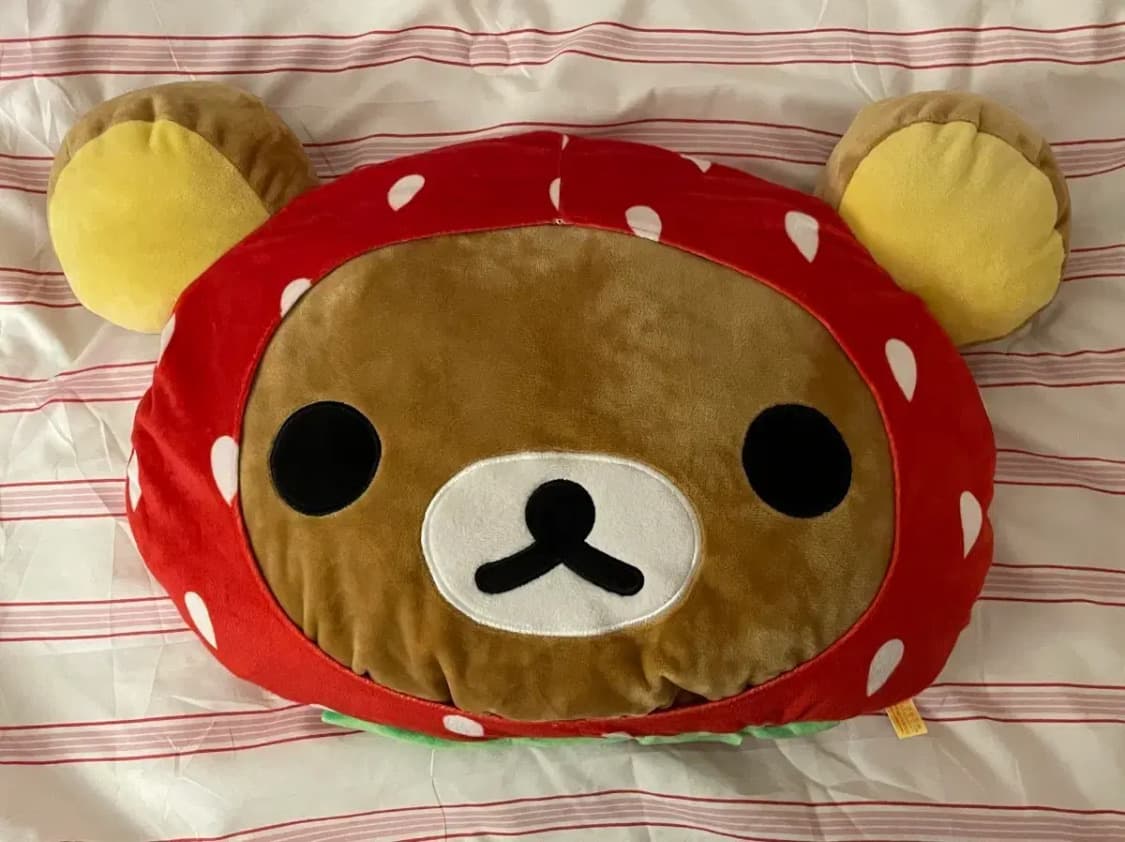 리락쿠마 딸기 얼굴쿠션 상품이미지1