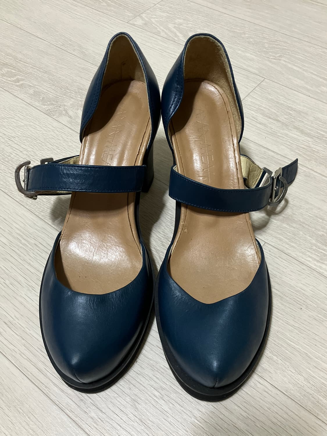 플랫아파트먼트 메리제인 37  상품이미지1