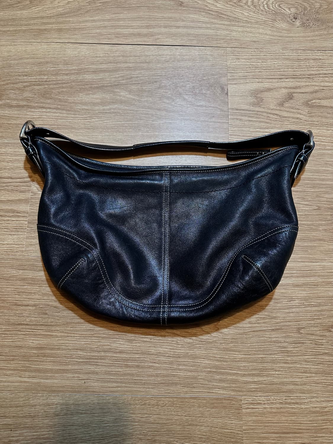 코치 숄더백 상품이미지1