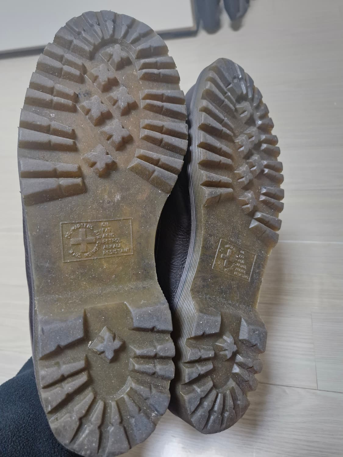 (280) 닥터마틴 3989 브로그 윙팁 브라운 상품이미지4