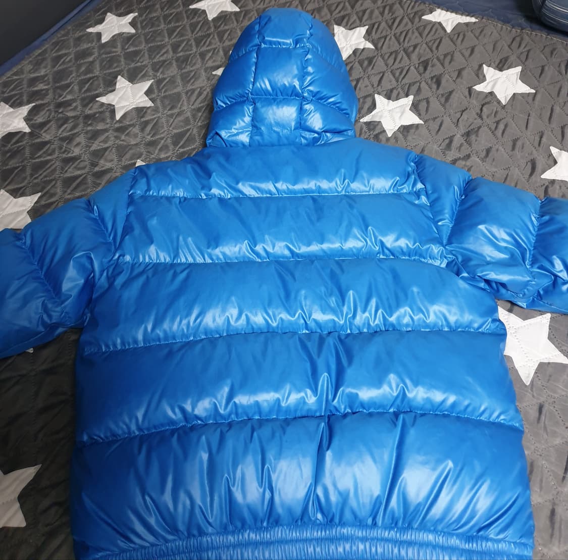 아디다스 올드스쿨 Q4S  칼라지퍼 덕다운 푸퍼 유광 패딩 (L) 상품이미지3