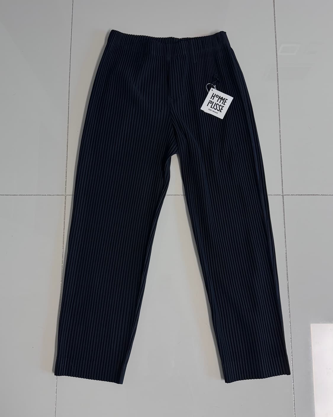 옴므플리세 - 베이직 스트레이트 팬츠 [블랙] 상품이미지2