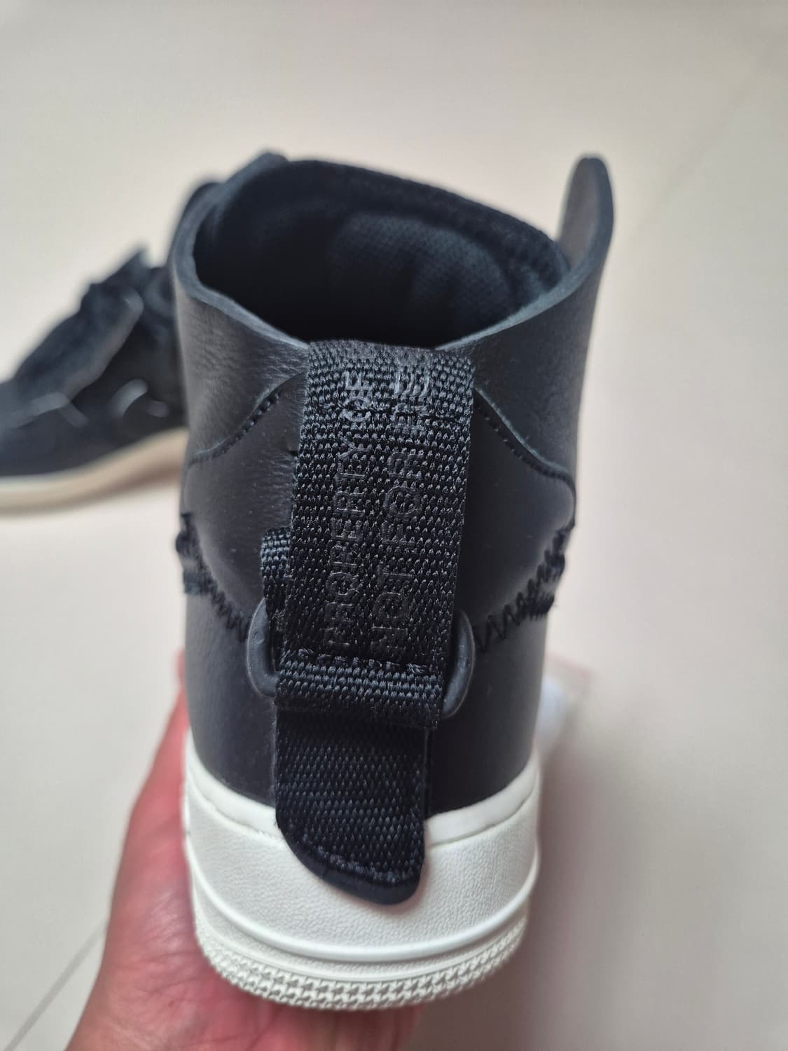 [새싱품] 나이키 psny 에어포스 270 상품이미지4