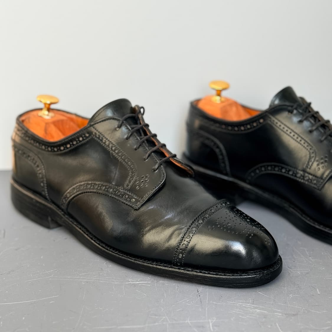 [9.5E] 알든 2146 블랙 코도반 메달리온 캡토 더비 상품이미지5