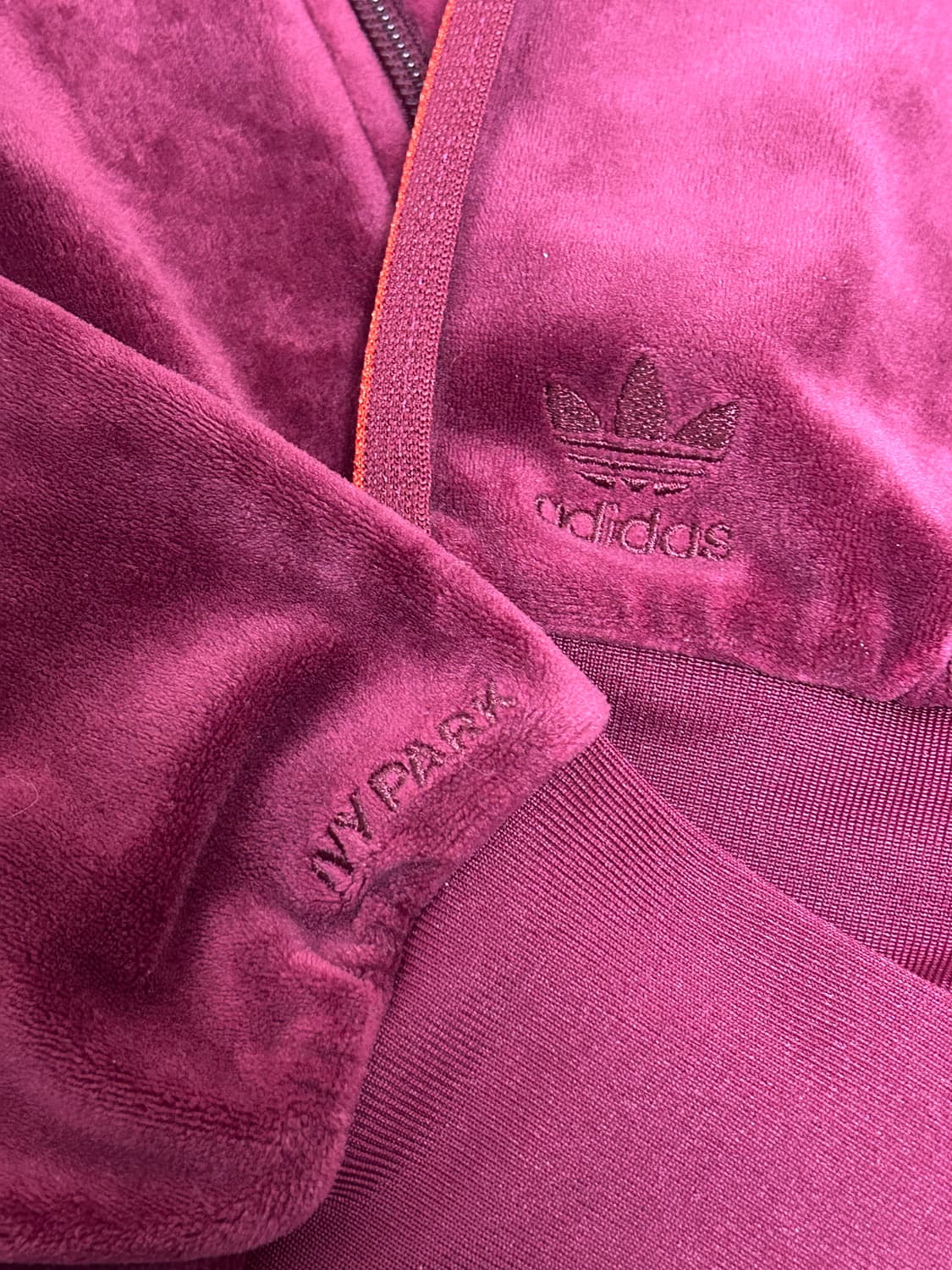 아디다스 아이비 파크 버건디 벨벳 자켓 상품이미지4