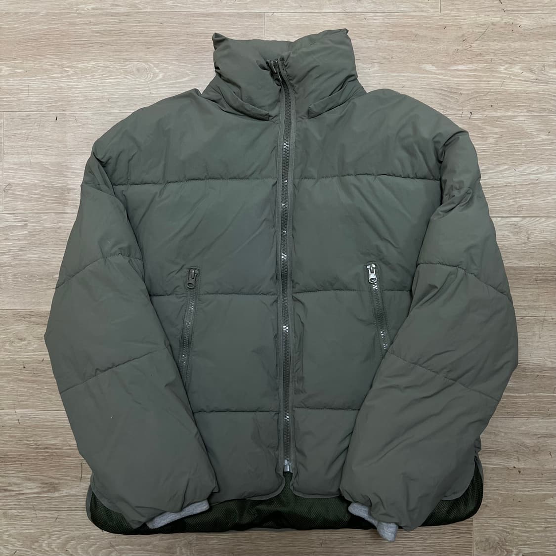 자라 스탠드넥 푸퍼 패딩 점퍼 [라이트 카키] S/90 상품이미지1