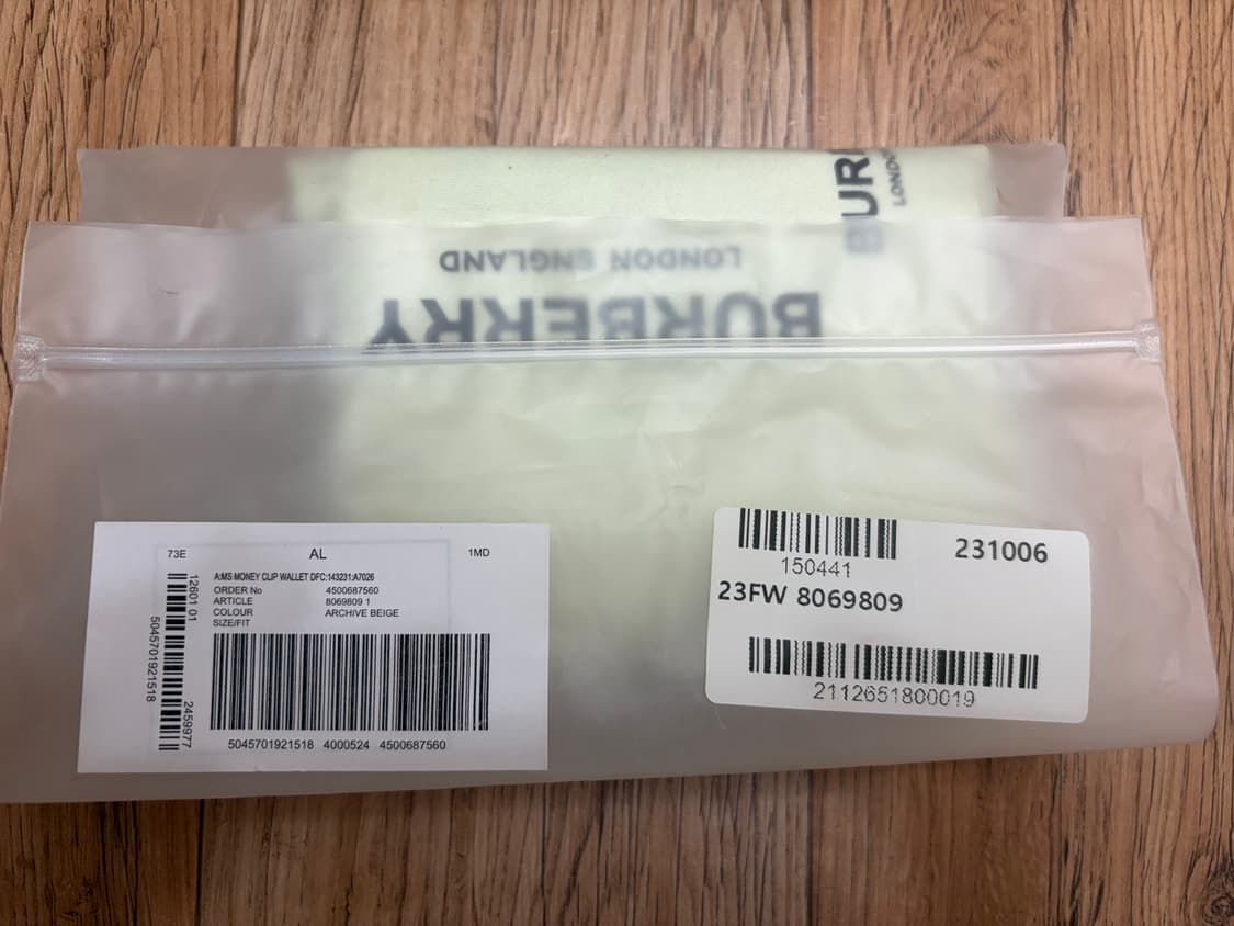 버버리 머니클립 상태좋은 중고 판매합니다 상품이미지8