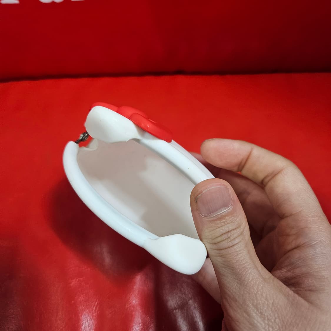 산리오(Sanrio) 키티 실리콘 동전지갑  상품이미지5