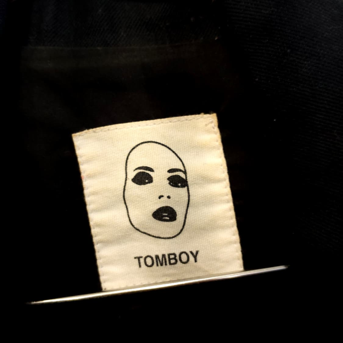 톰보이 블랙 오버핏 유틸리티 자켓 상품이미지3