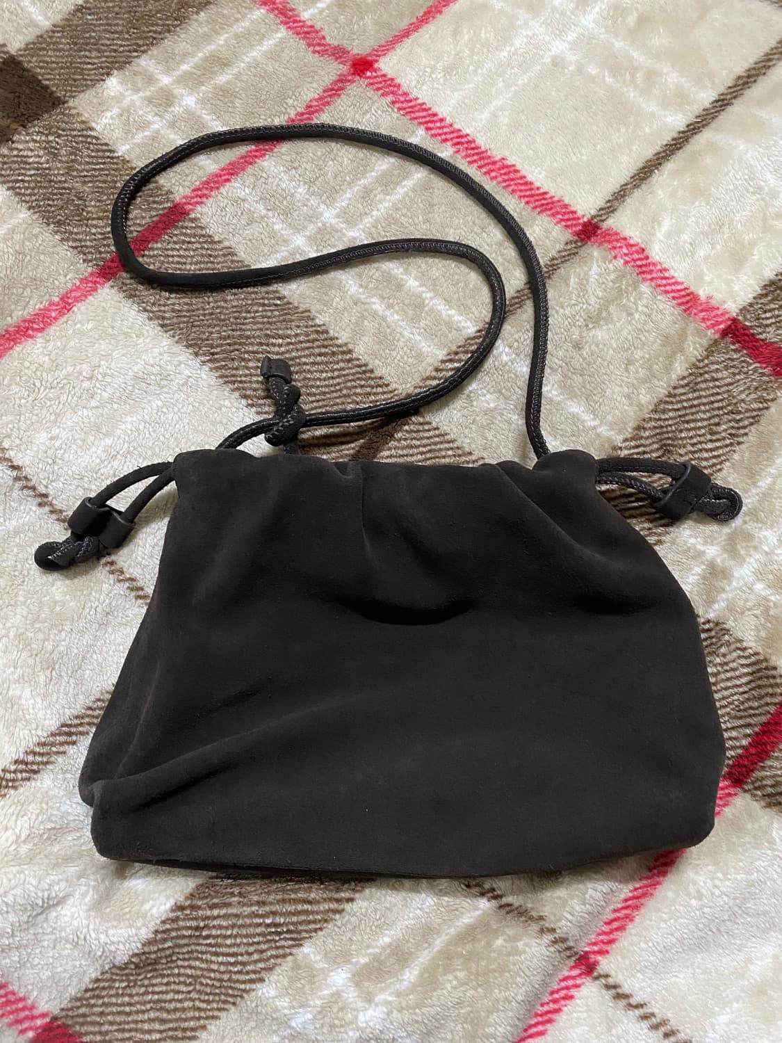 COS 코스 카바텔리 미니 클러치 백 스웨이드 브라운 상품이미지6