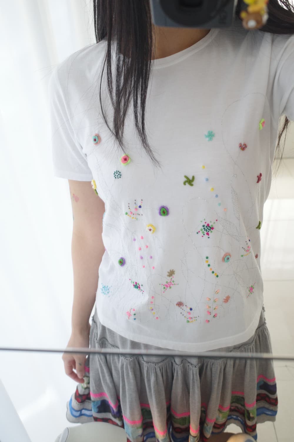 Beads flower appliqué t-shirt 상품이미지3