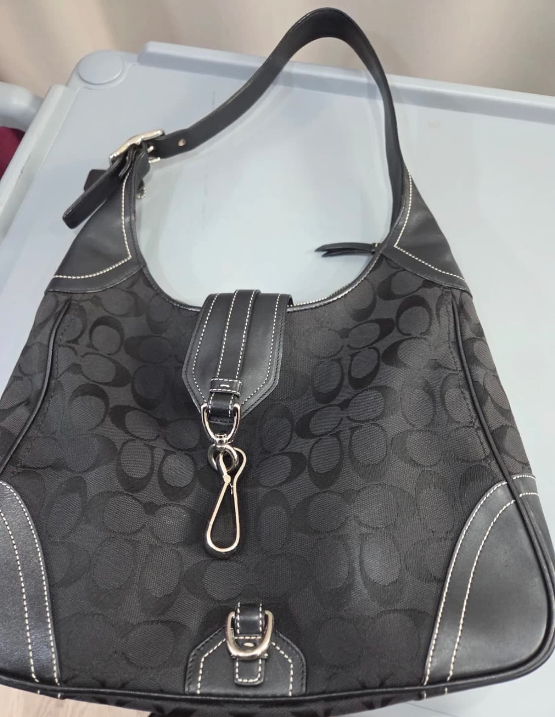 코치 블랙 시그니처 숄더백 / 코치가방 / 코치숄더백 / 코치크로스백 상품이미지2