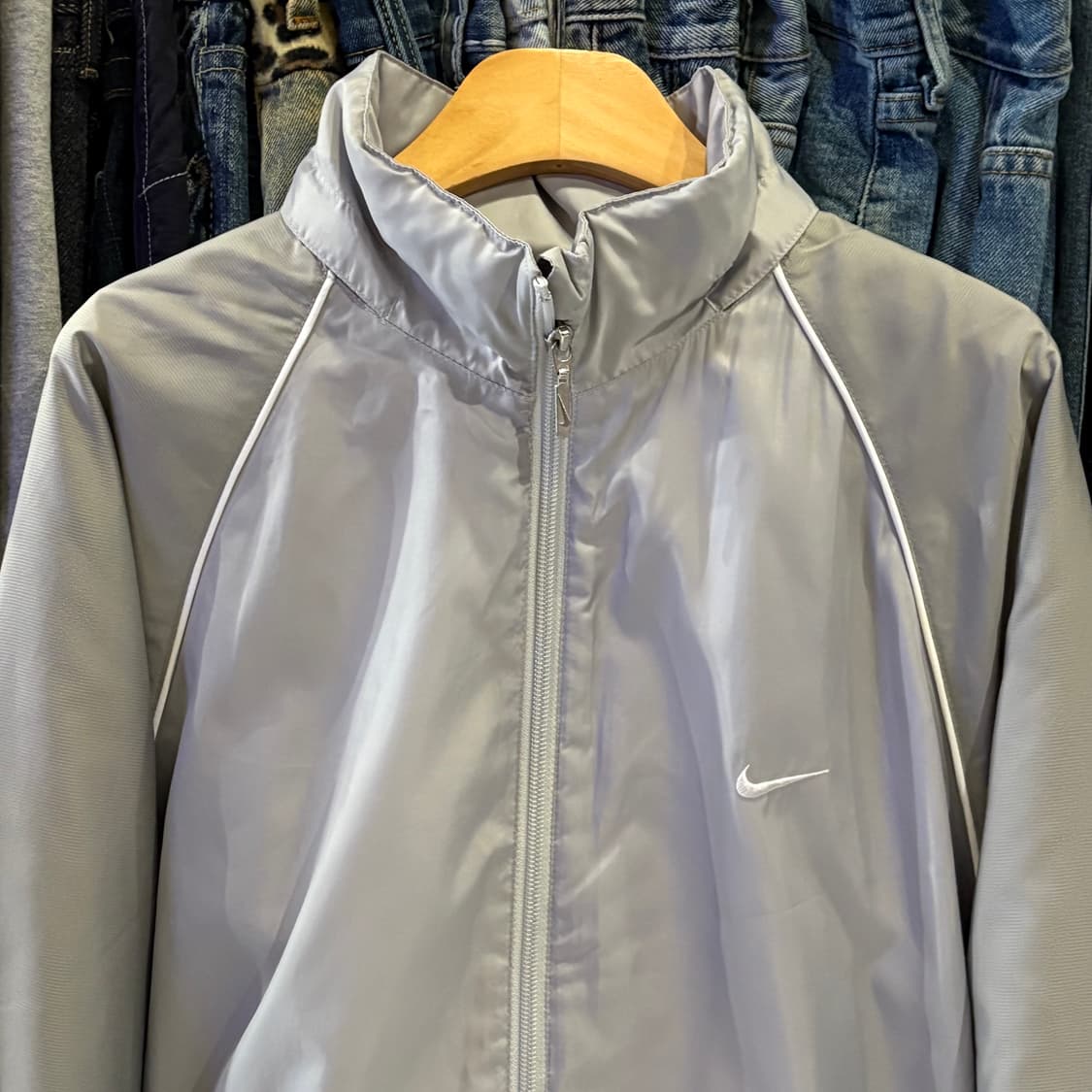 나이키 스우시 그레이 바람막이 상품이미지3