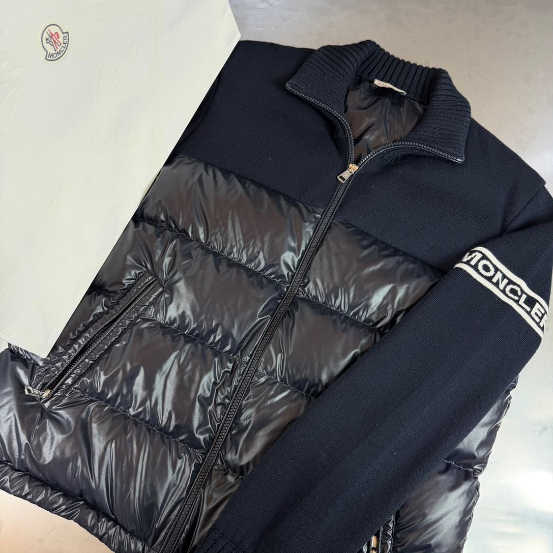[정품] 몽클레어 니트 다운 하이브리드 다운 자켓 M  상품이미지1