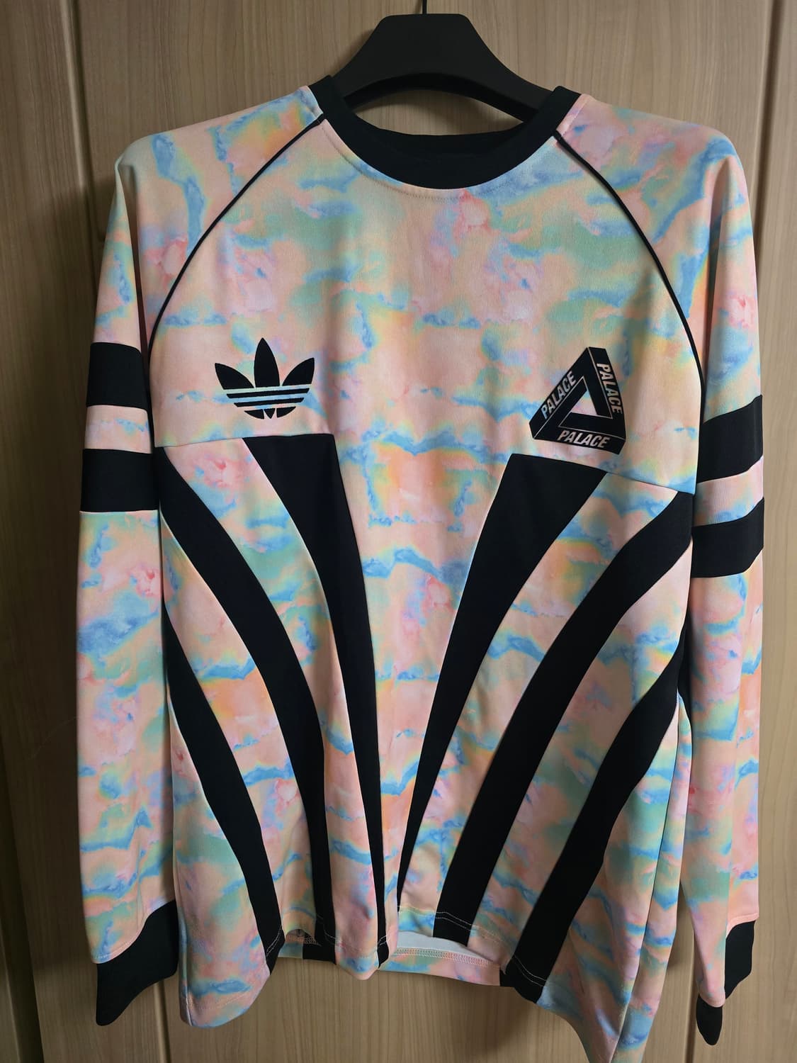 아디다스 팔라스 맨투맨 L 상품이미지1