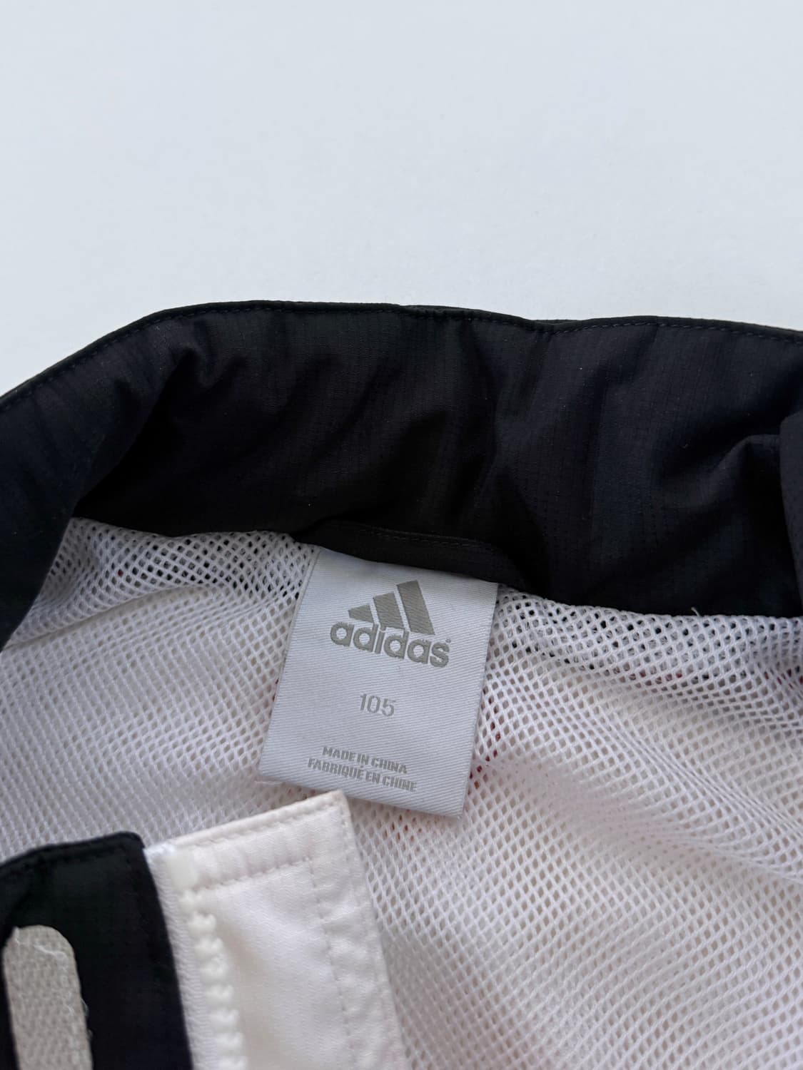 디다스 오버핏 흰 검 독일 나일론 트랙 바람막이 자켓 상품이미지5