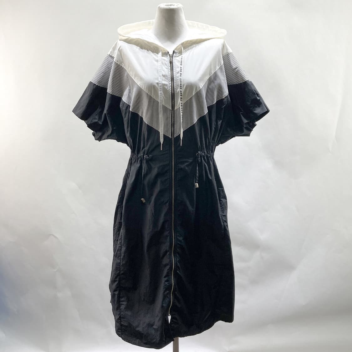 에고이스트 나일론 후드반팔스트링집업원피스  상품이미지1