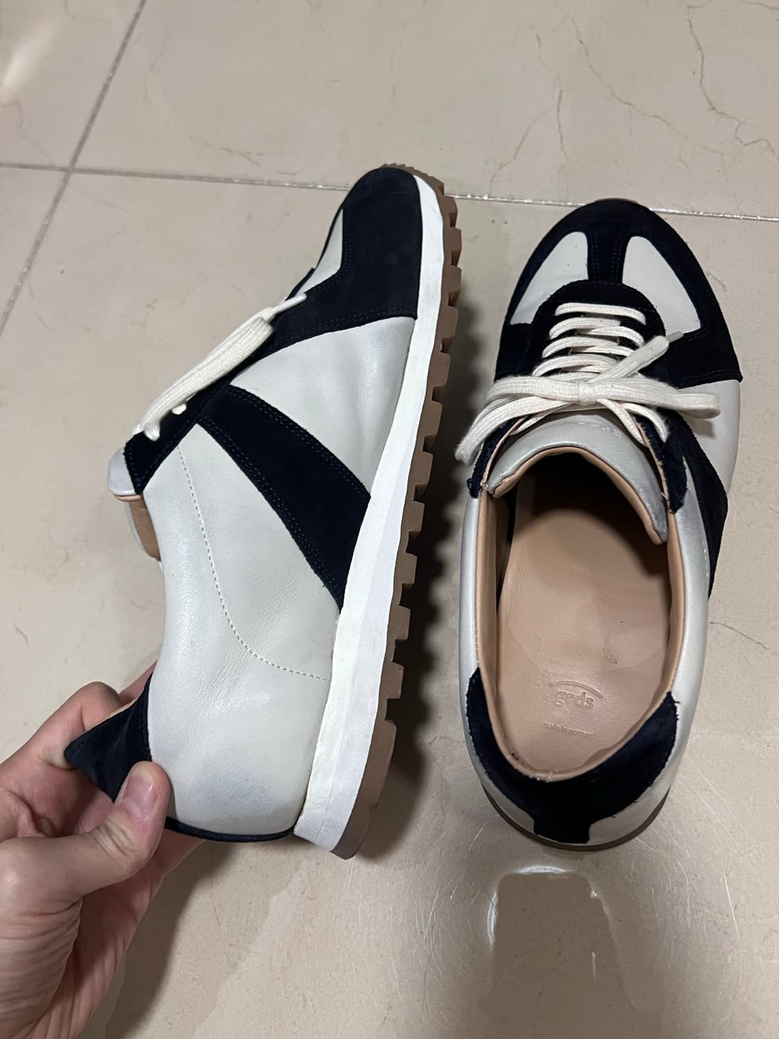 그라더스 스니커즈 네이비/화이트 270 상품이미지4