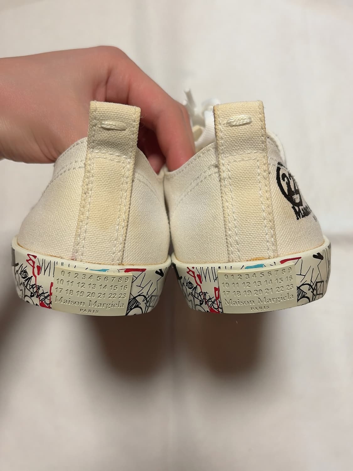 메종 마르지엘라 화이트 스니커즈 39 (250) 판매합니다 ! 상품이미지5