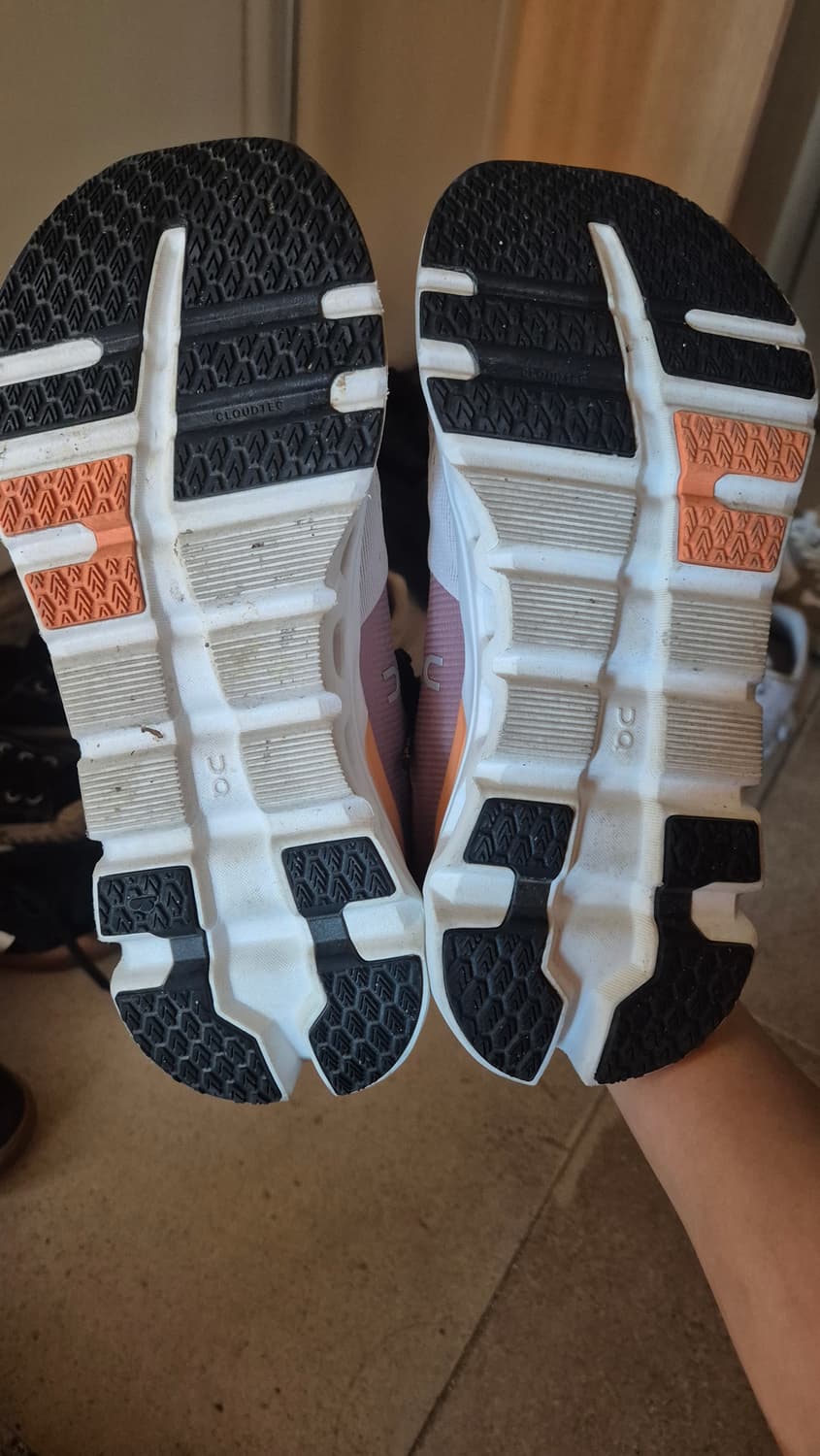 온러닝 스니커즈 운동화 240cm 상품이미지3