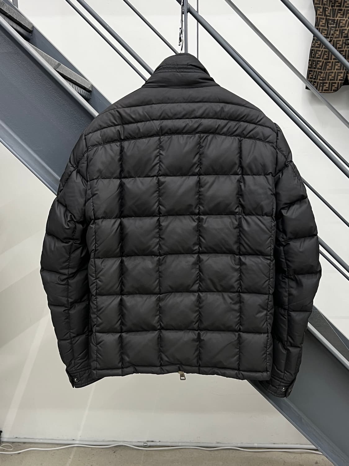 몽클레어 퀼팅 바이커 패딩 자켓 상품이미지4