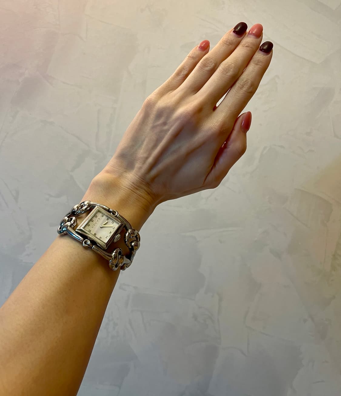 Gucci 구찌 시뇨리아 홀스빗 뱅글 시계 상품이미지7