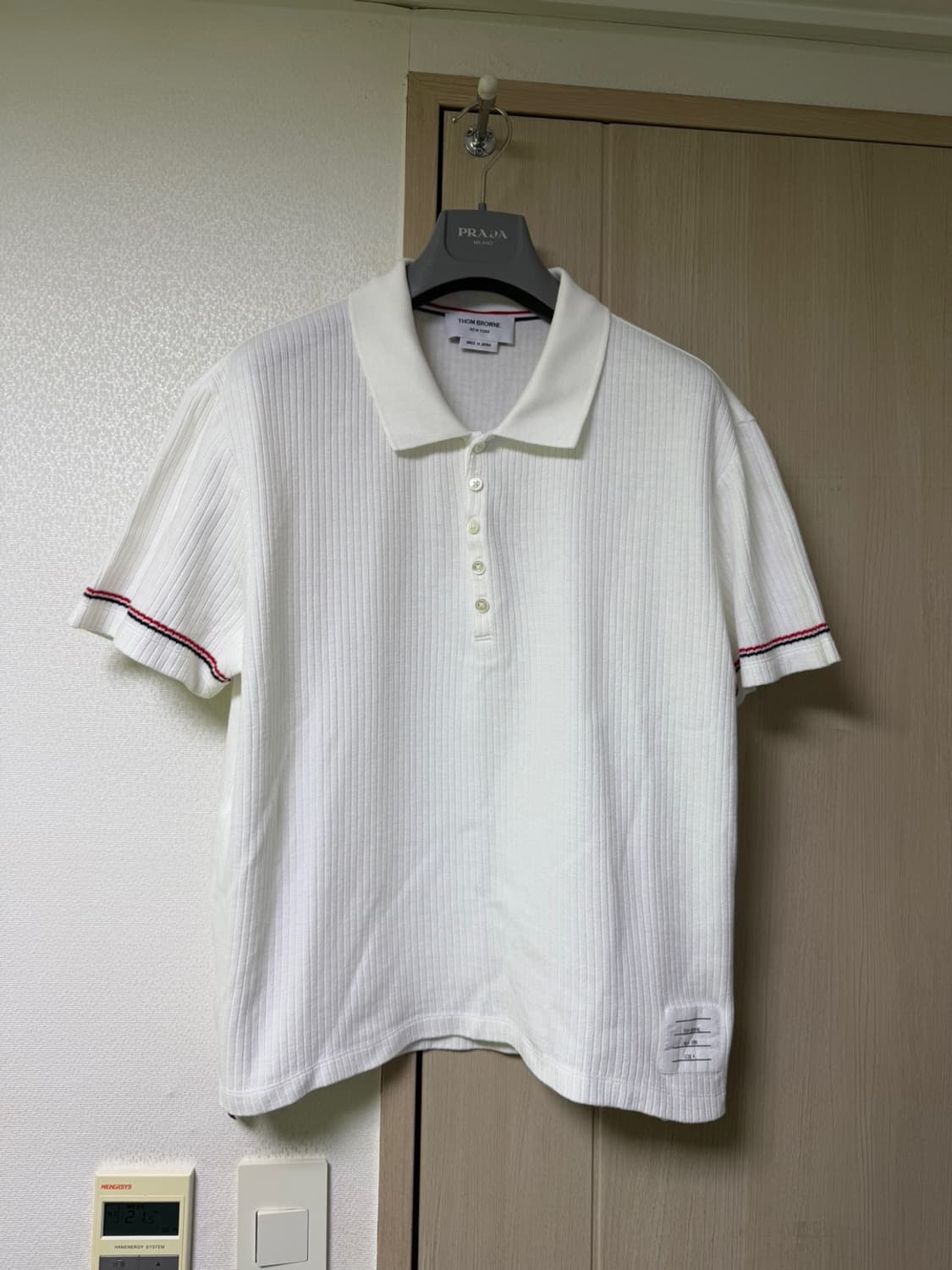 [4] 톰브라운 마이크로 써멀 니트 반팔 티셔츠 상품이미지1