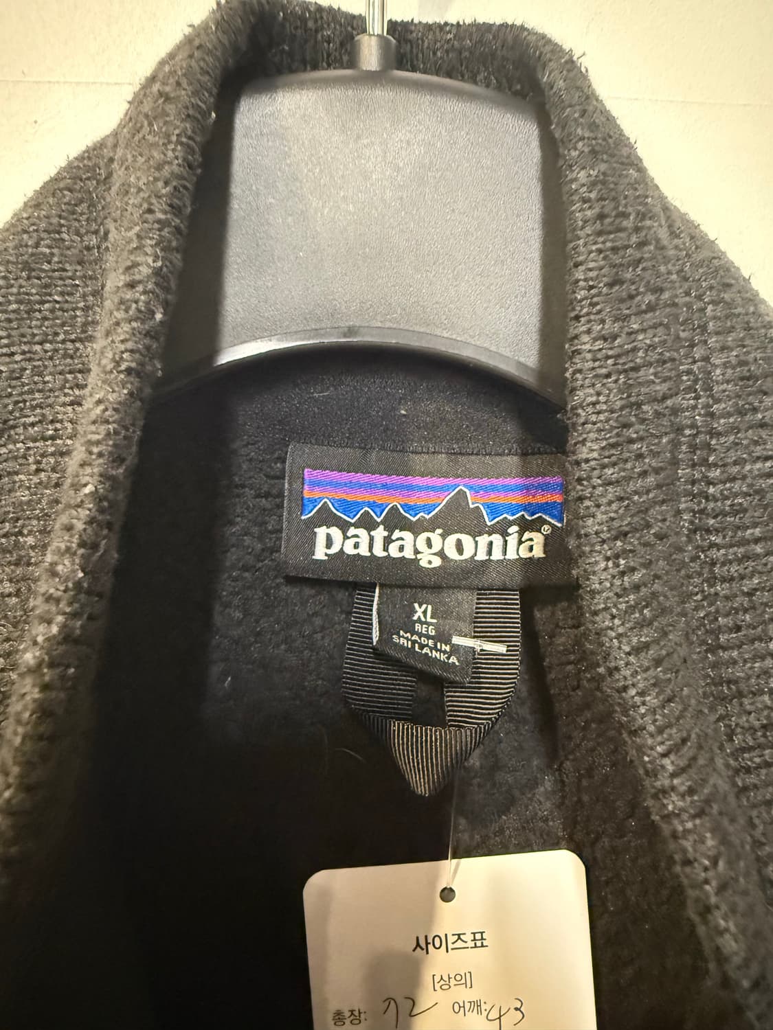 파타고니아 블랙 플리스 조끼 상품이미지3