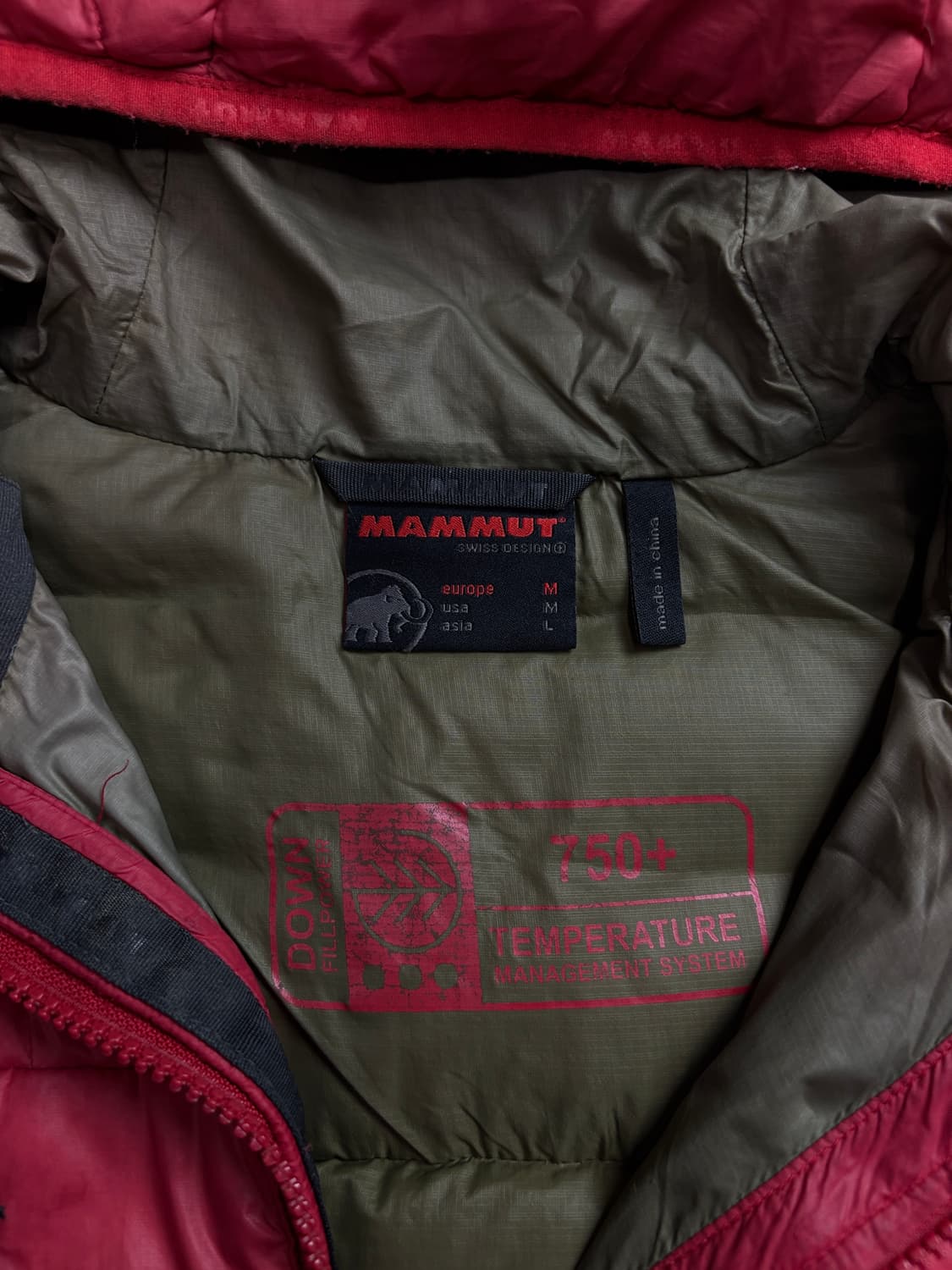 마무트 일판 오리지날 경량 후드 다운 패딩 1914 상품이미지5