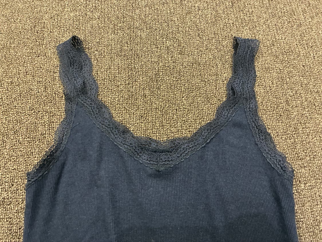 M)유니클로 일본 빈티지 레이스 디테일 남색 나시 슬리브리스 상품이미지4