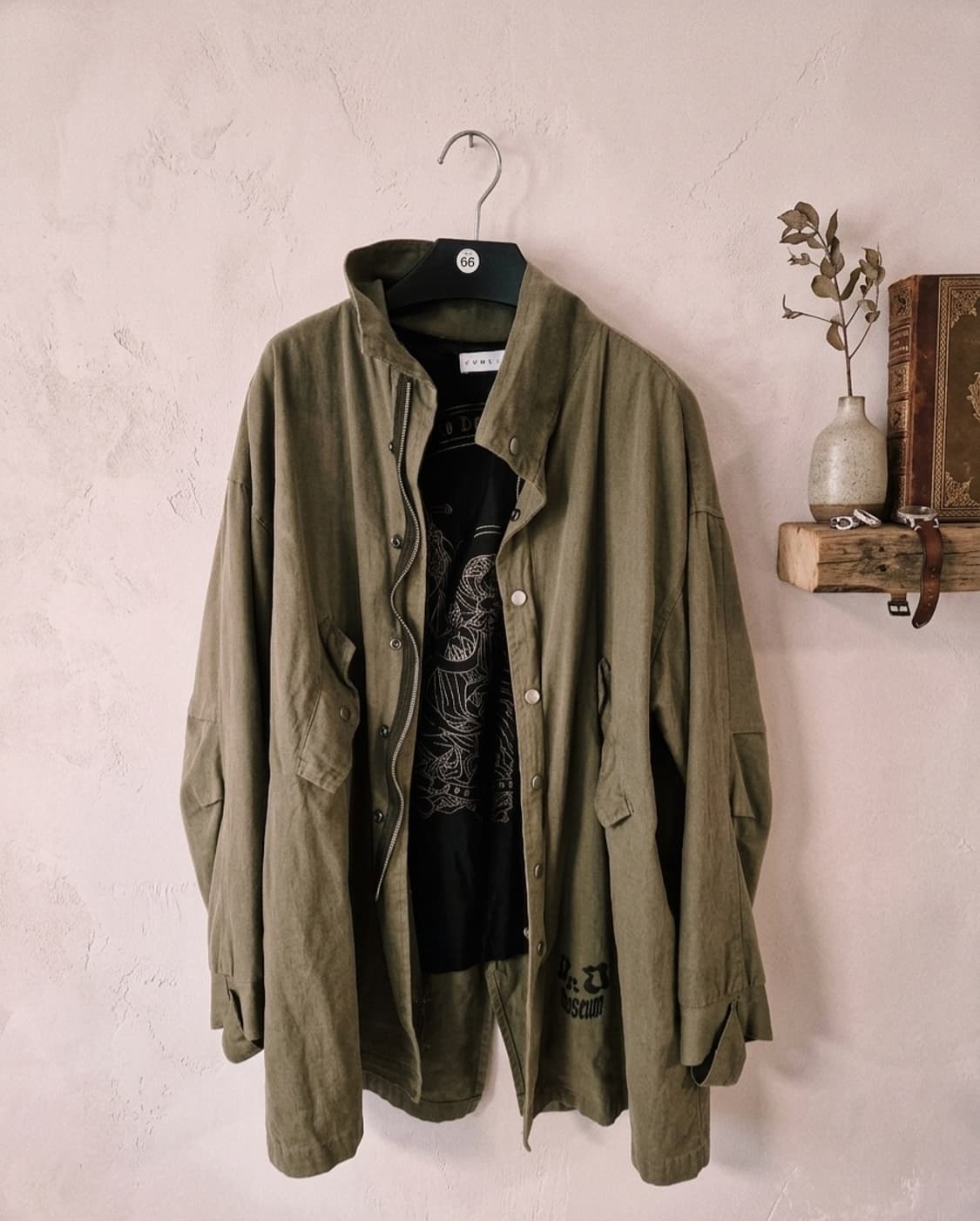 IMVELY (임블리)유니크한 자수 오버핏 야상 자켓 상품이미지1