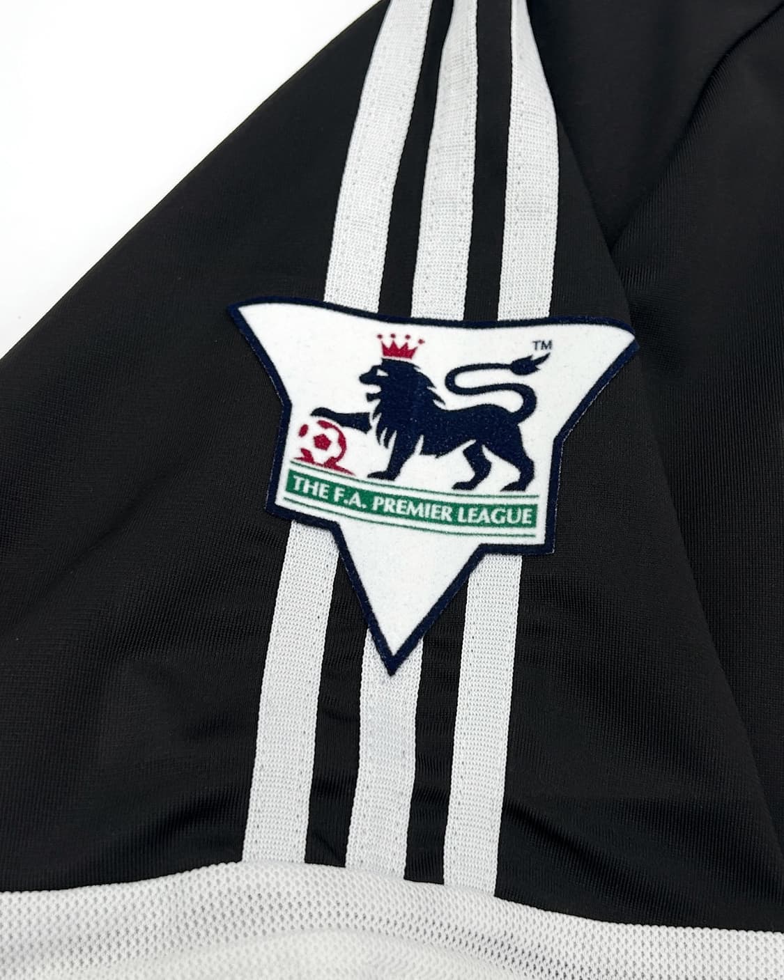 아디다스 01-03 뉴캐슬 홈 리그킷 앨런 시어러 상품이미지5