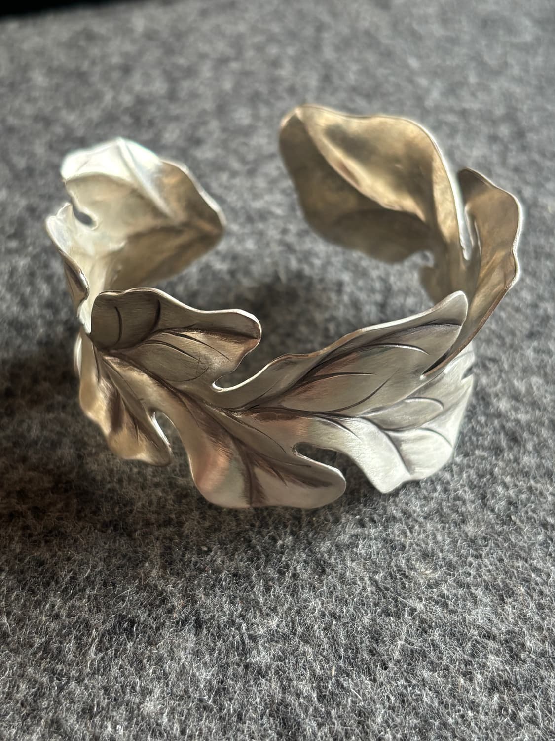 Karen Silver leaf 나뭇잎 카렌 실버 뱅글팔찌(새상품) 상품이미지1