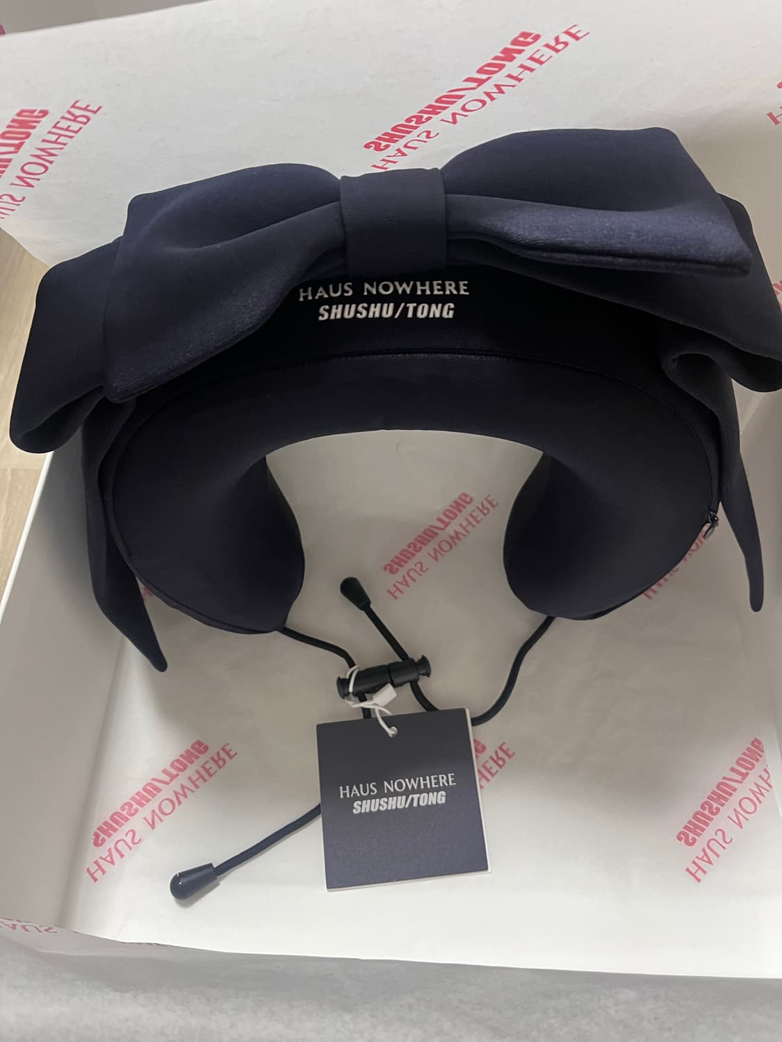 슈슈통 x 하우스노웨어 콜라보 목베개 상품이미지5