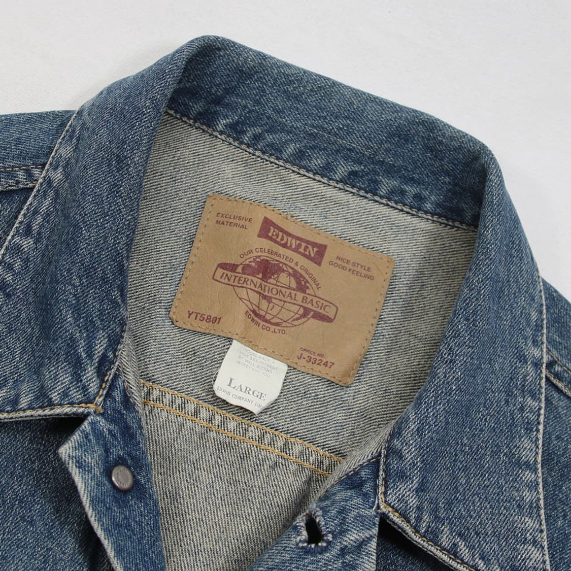 (착용컷) EDWIN 데님 트러커 자켓 (남성용 98) 상품이미지5