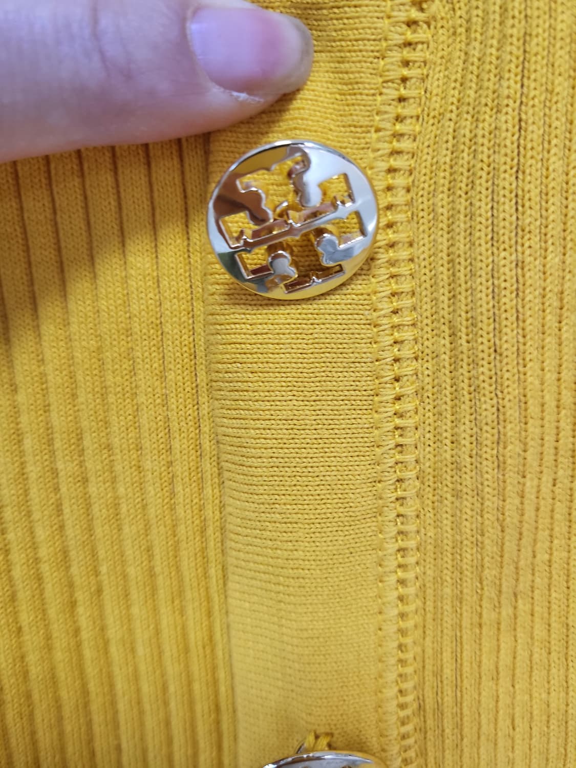 정품 토리버치 금장 골지 가디건 44-날씬66 상품이미지2