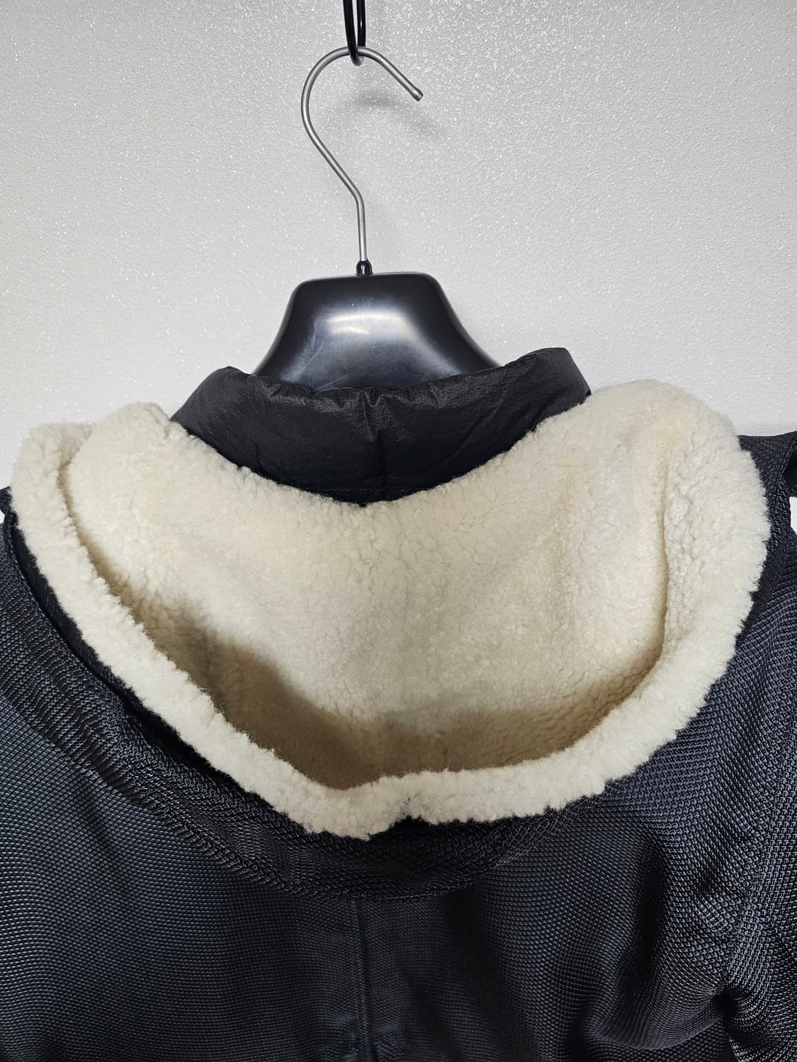 스톤아일랜드 모디파이드 파나마 6/3 HT 나일론 + 레더 다운 파카 상품이미지7