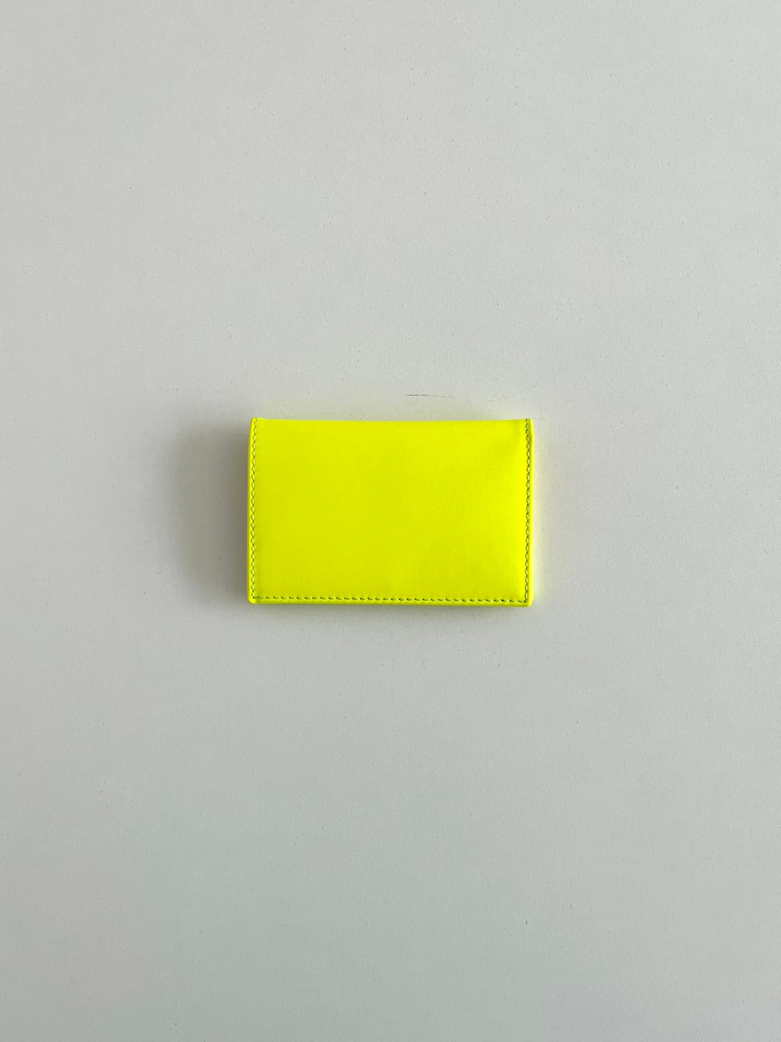 꼼데가르송 네온 카드 케이스 상품이미지4