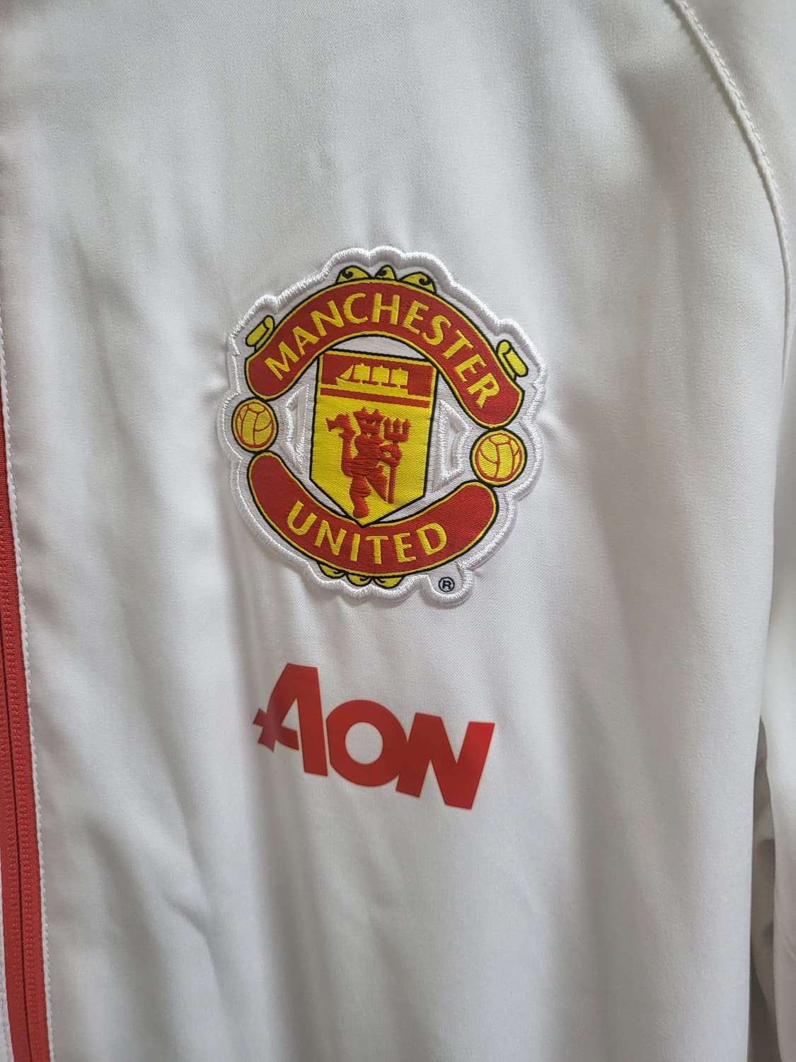 해외판 나이키 13-14 맨유 시그니처 로고 트랙자켓 화이트 상품이미지2