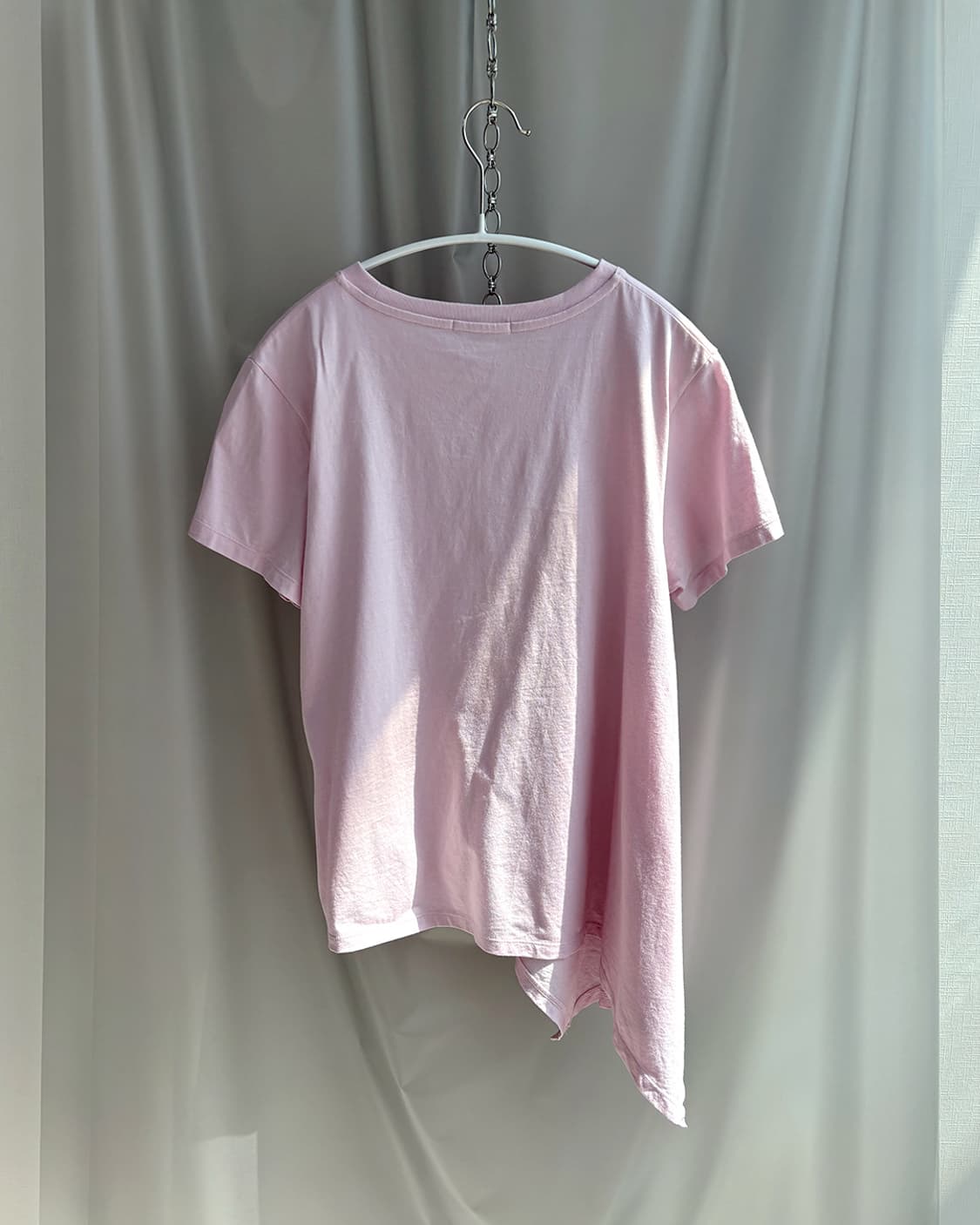 JW ANDERSON X UNIQLO핑크 언발 티셔츠 상품이미지2