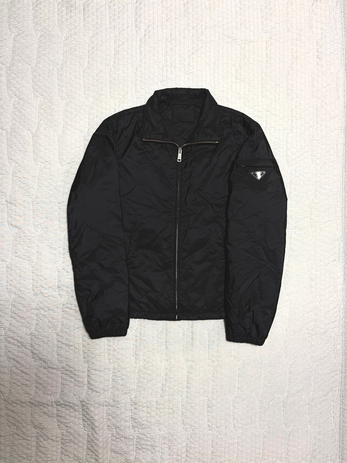 프라다 바람막이 상품이미지1