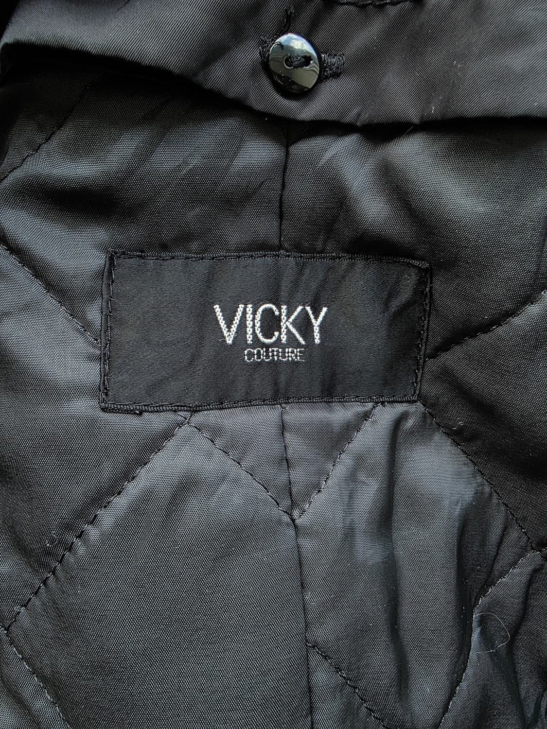 VICKY 블랙 트렌치코트 상품이미지5