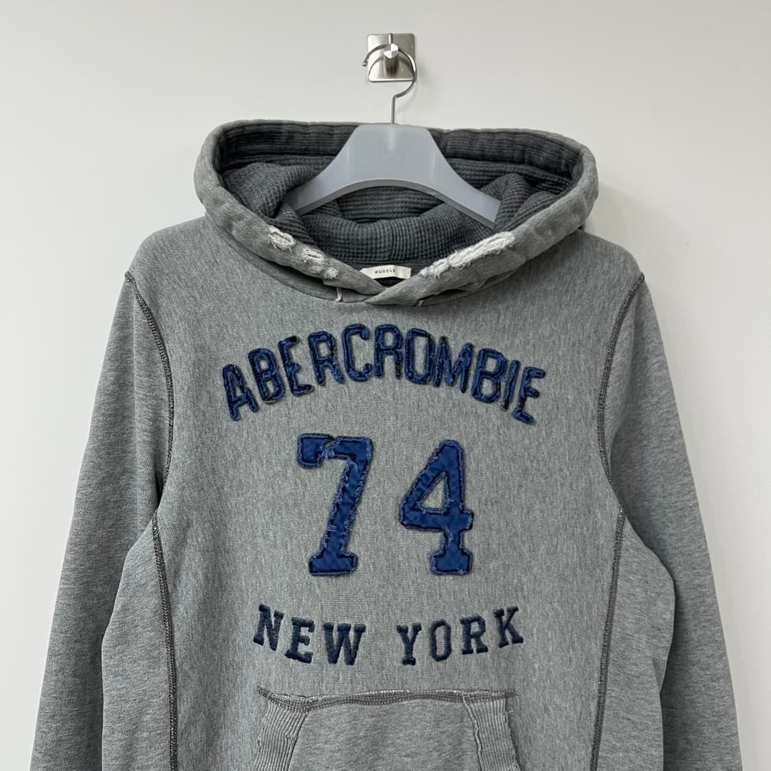 아베크롬비 자수로고 그레이 후드티 상품이미지4