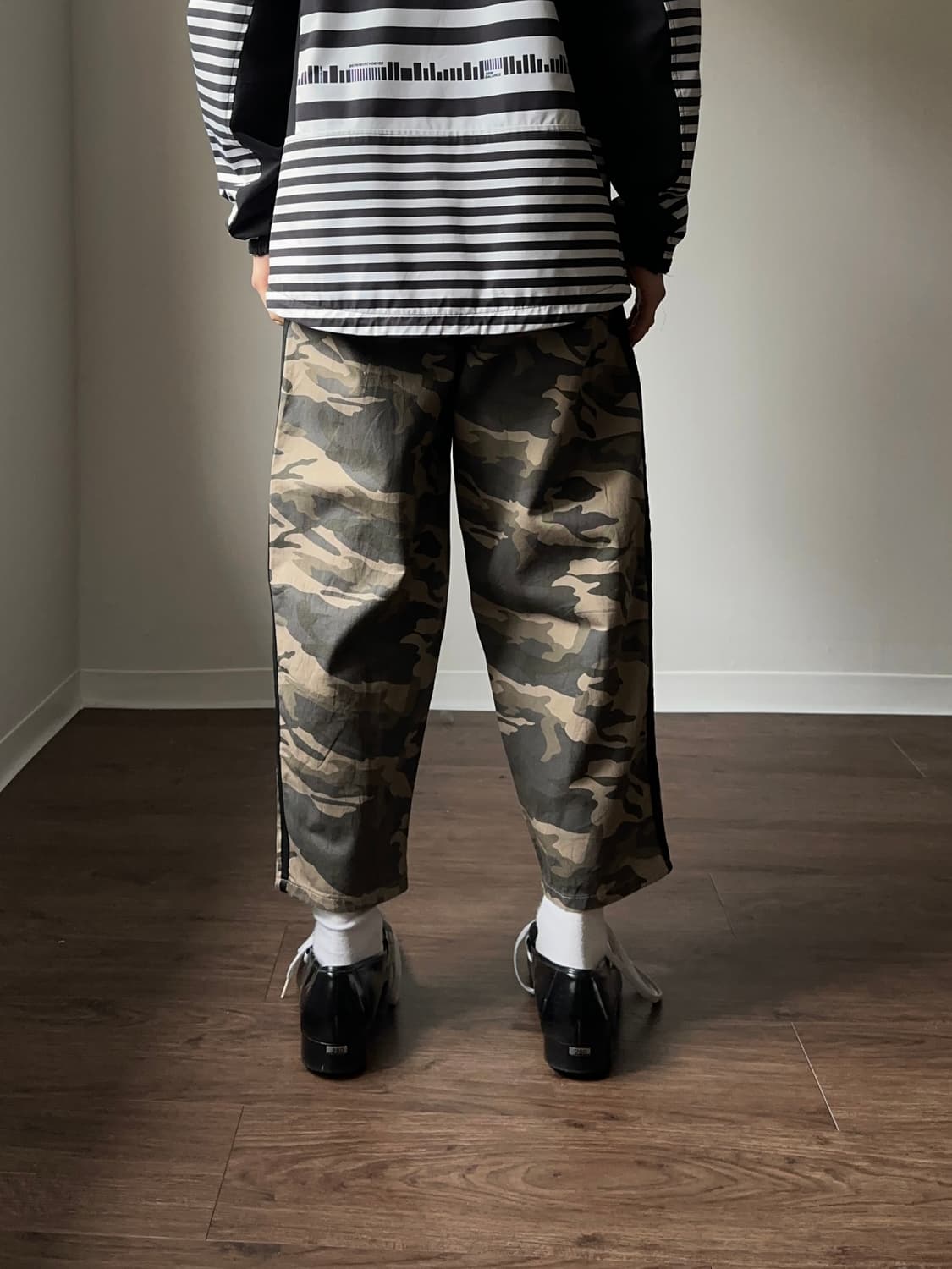 Chip Clip 크롭 카모플라쥬 트랙 팬츠 상품이미지7