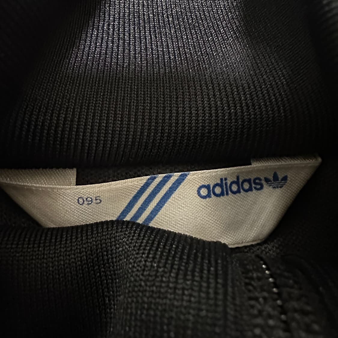 ADIDAS originals zipup jacket 상품이미지5
