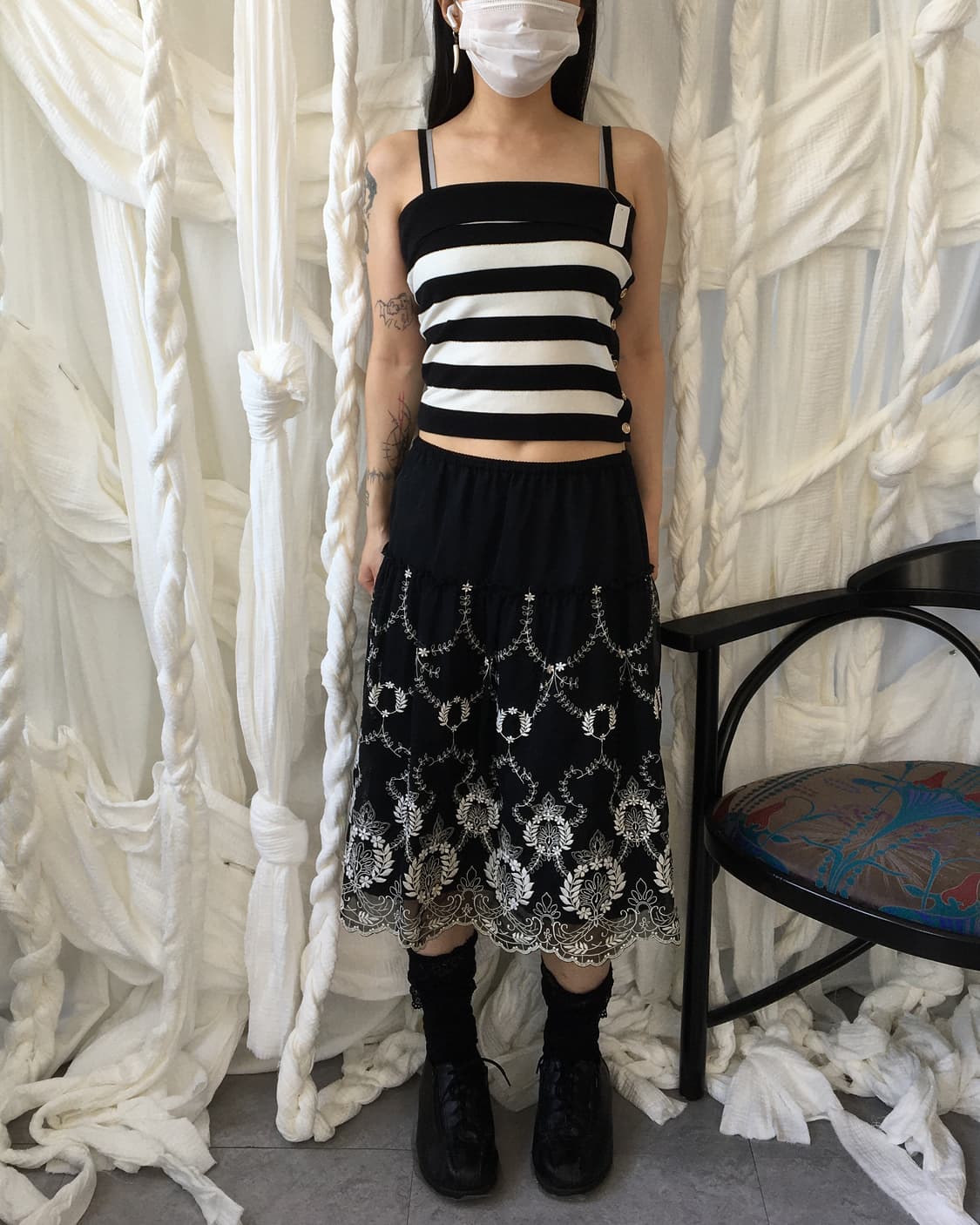 Ornament pattern needle work midi skirt 상품이미지5