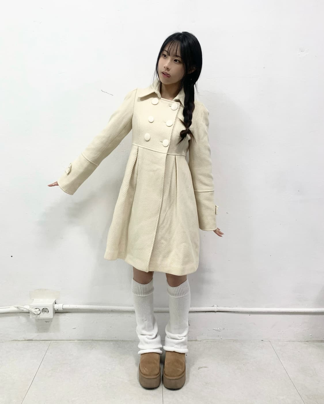 [LABORATORY] 아이보리 로걀 코리락쿠마 코트 상품이미지1